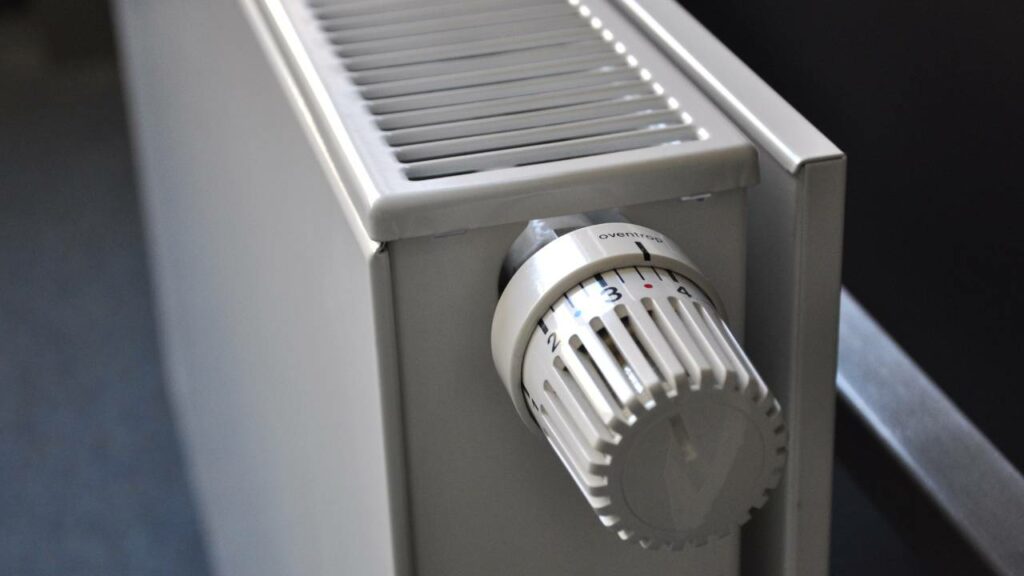 Photo of a heating knob on a radiator